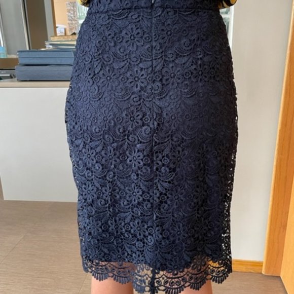Uniqlo NAVY BLUE LACE Knee Length PENCIL SKIRT Small - Picture 13 of 14